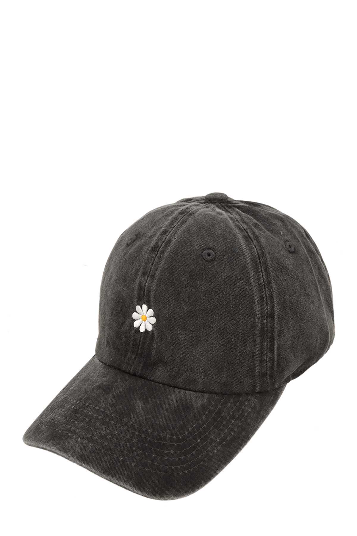 Daisy Embroidery Pigment Cap