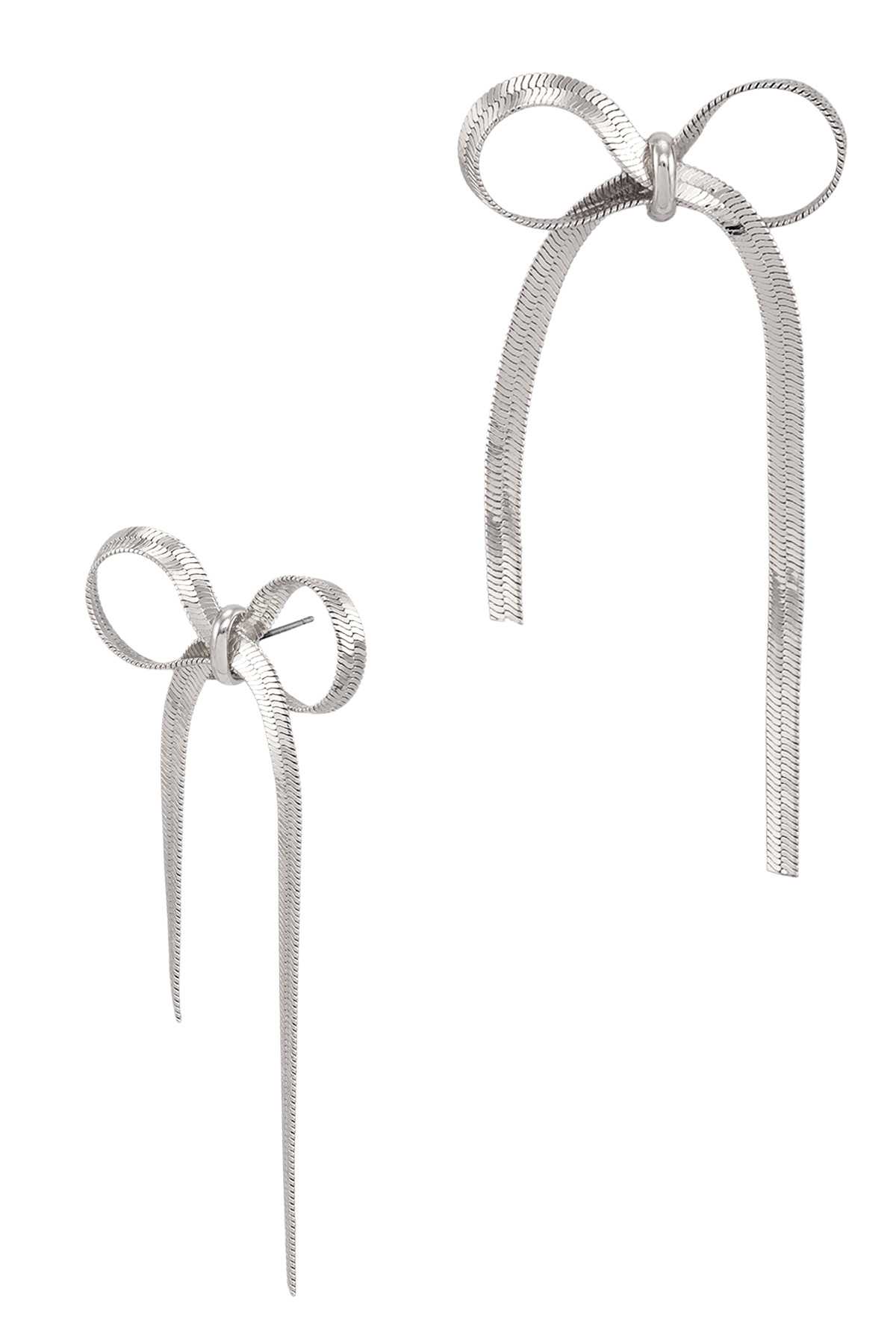 Metal Ribbon Textured Earring