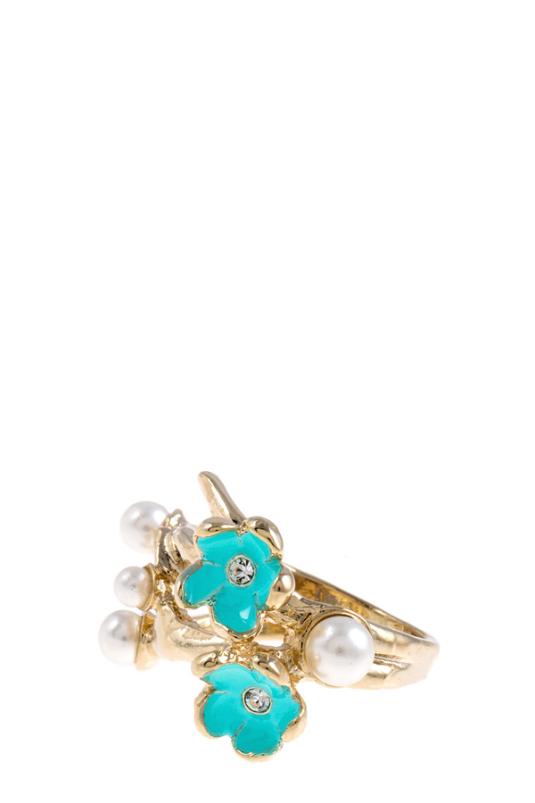 Flower and pearl ring