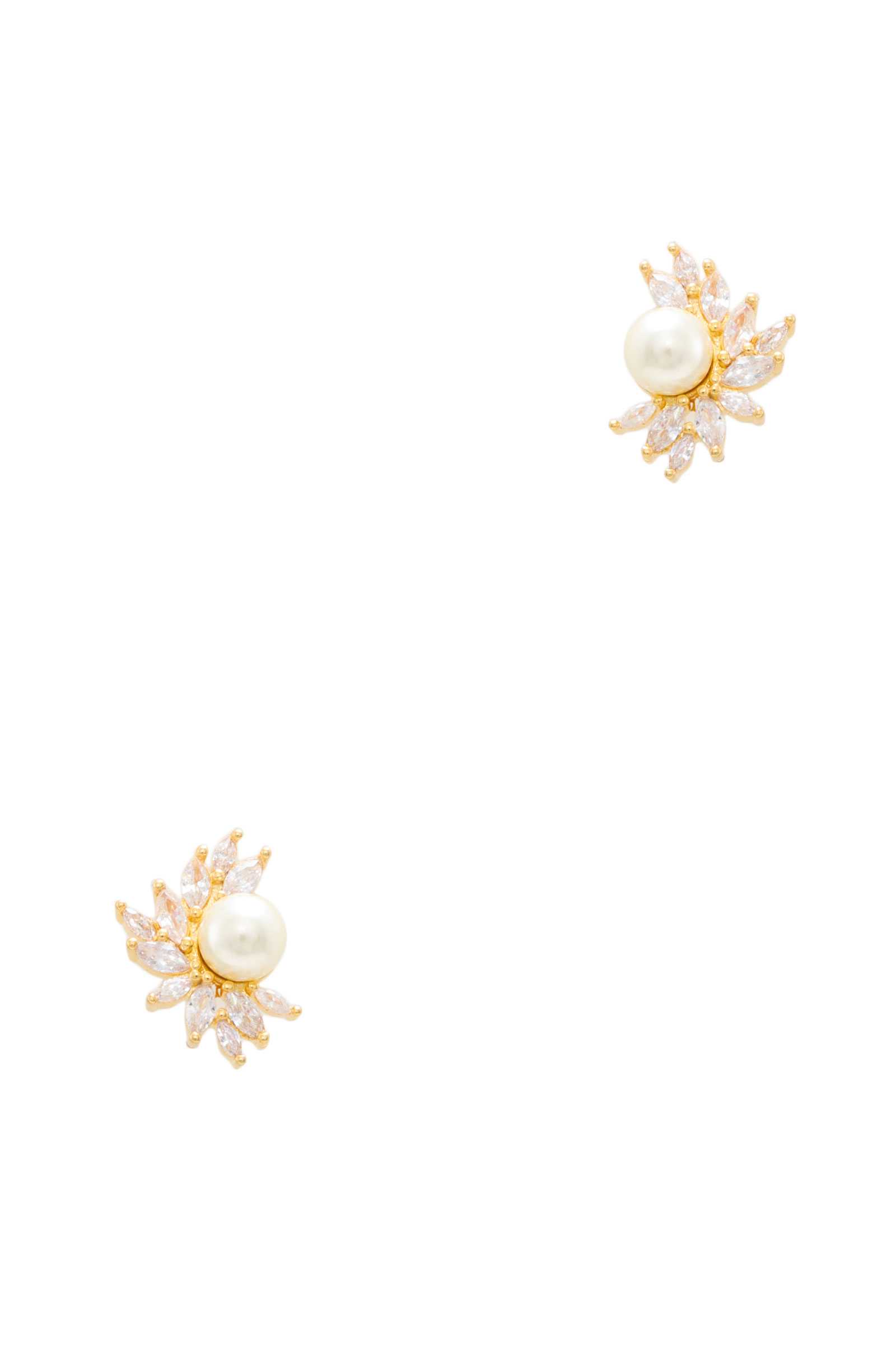 Pearl with Cubic Decorated Stud Earring