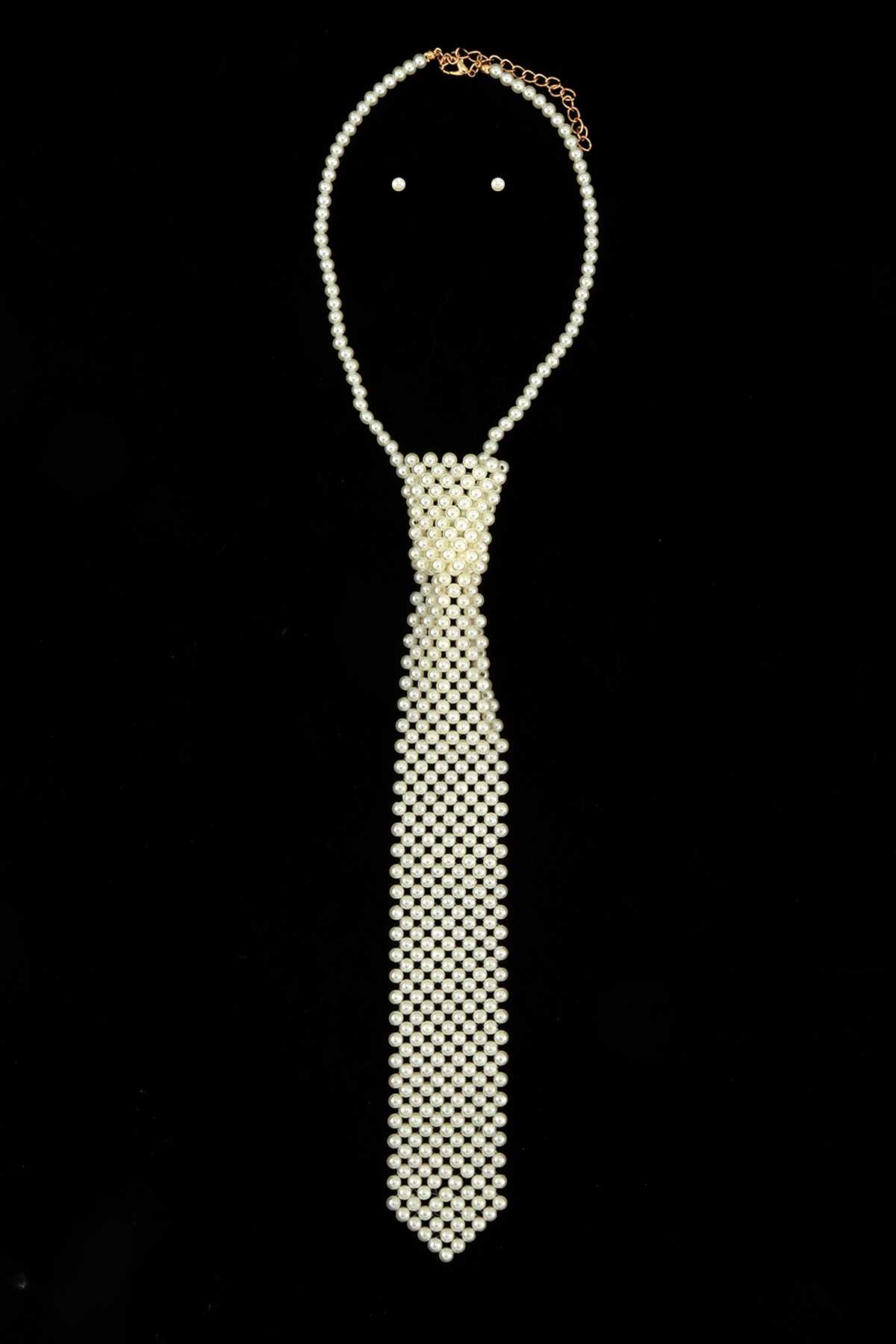 Pearl and Tie Shape Necklace
