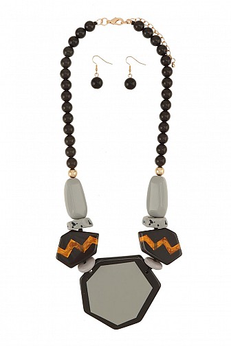 GEOMETRIC RESIN STATEMENT NECKLACE SET