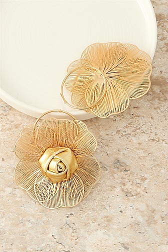 FINE LINED TEXTURE ROSE PETAL STATEMENT EARRING