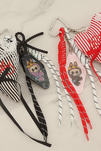 GRAPHIC MONSTER & HEART MIXED BAG CHARM