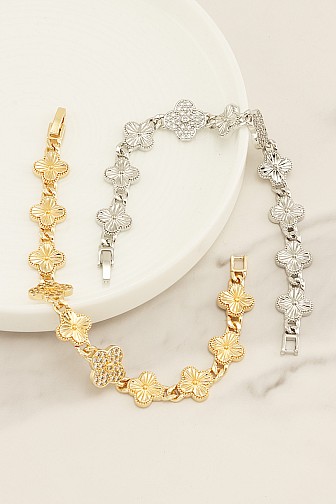 TEXTURED CLOVER STATION BRACELET