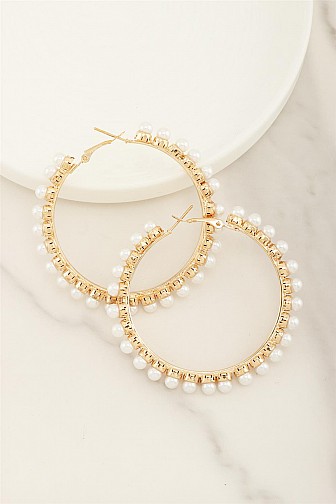 REGAL PEARL-ENCRUSTED GOLD HOOP EARRING