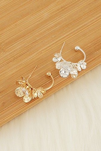 HAMMERED FLORAL GEMSTONE C-HOOP EARRING