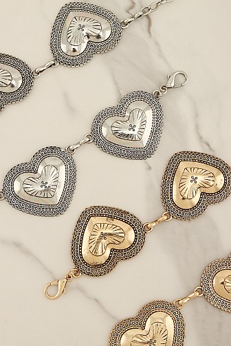 AGED HEART MEDALLION CHAIN BELT