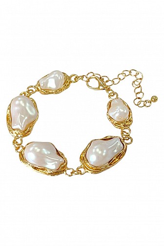 BAROQUE FAUX PEARL TEXTURED LINK BRACELET