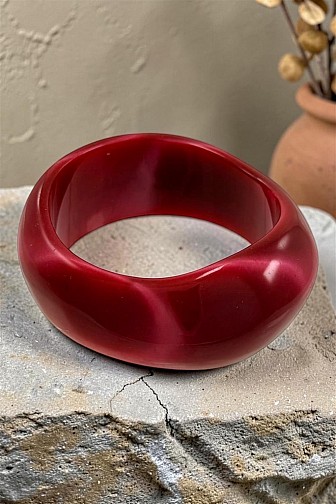 CHUNKY ORGANIC WAVY RESIN BANGLE BRACELET