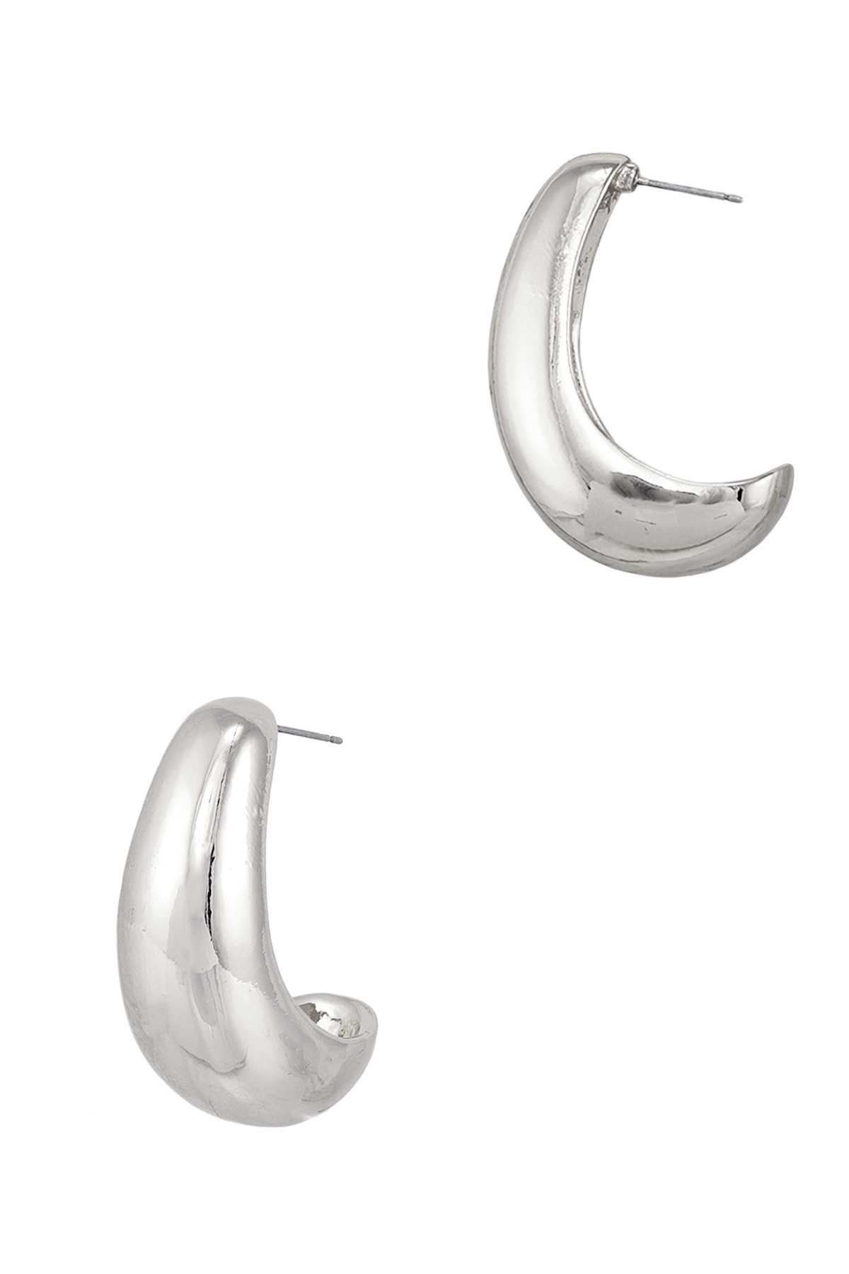 Metal Huggies Hoop Earring