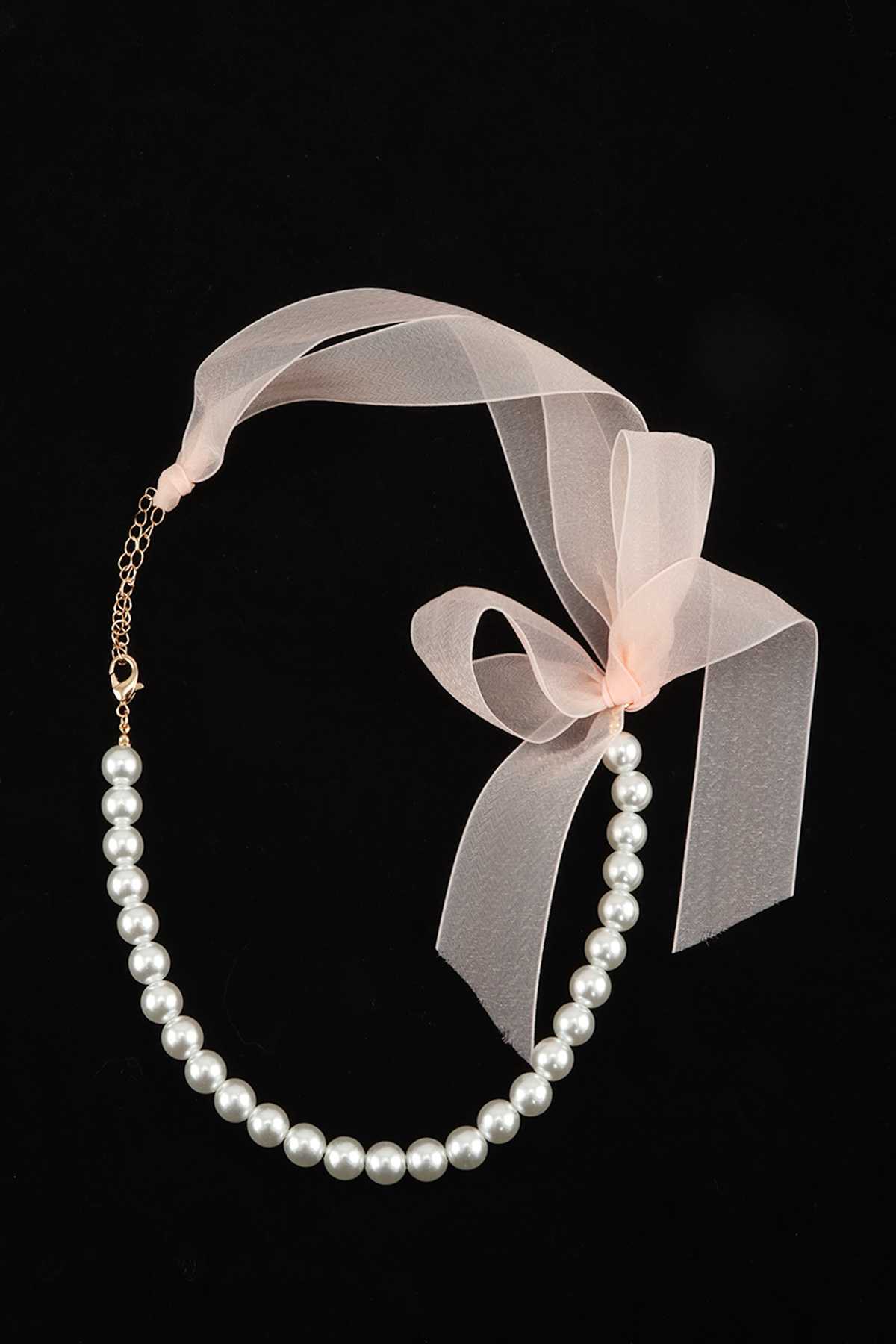 Ribbon and Pearl Beaded Chain Necklace