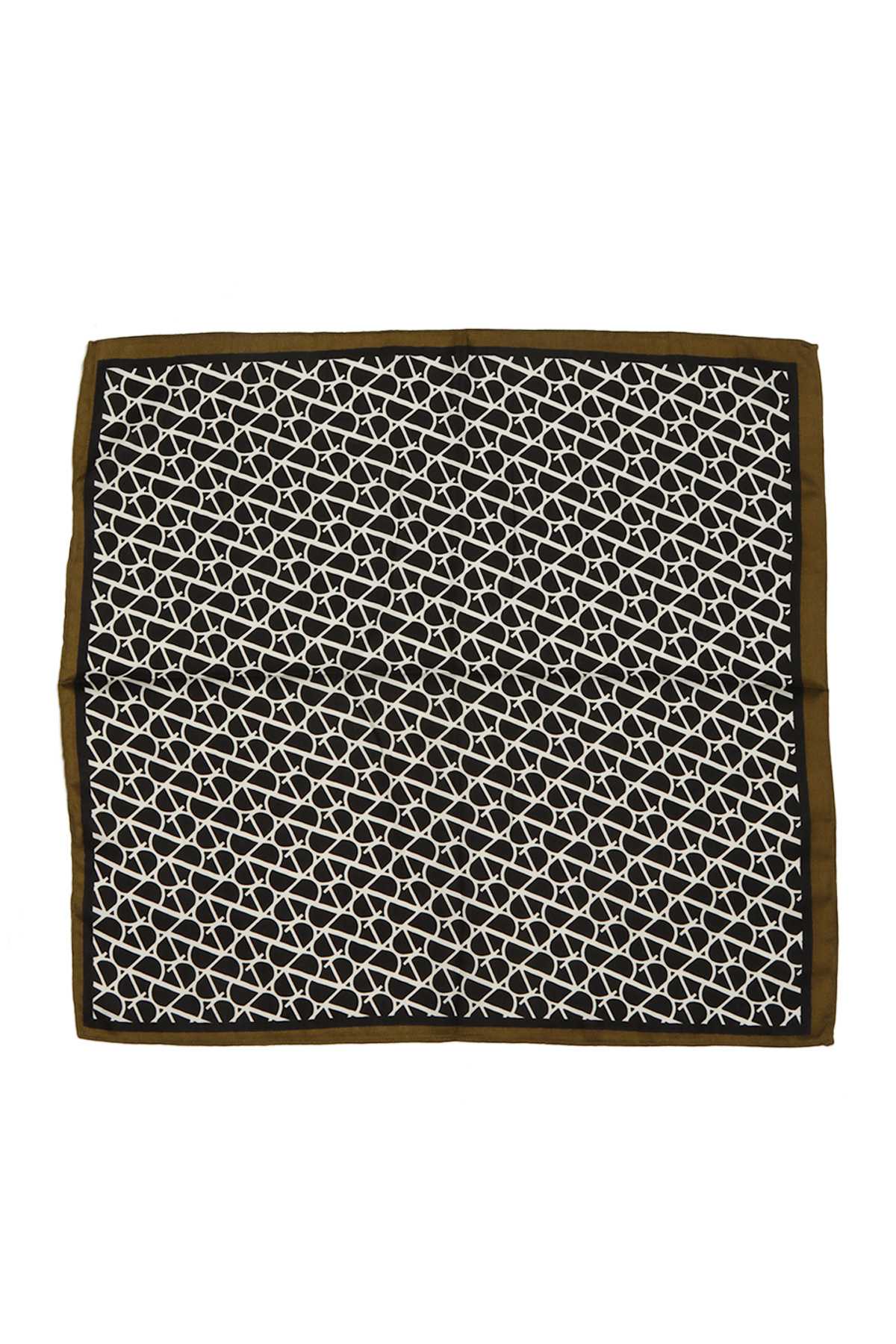 'V' Pattern Print Bandana Scarf