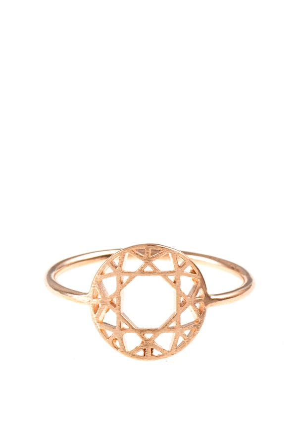 Cutout donut charm delicate ring