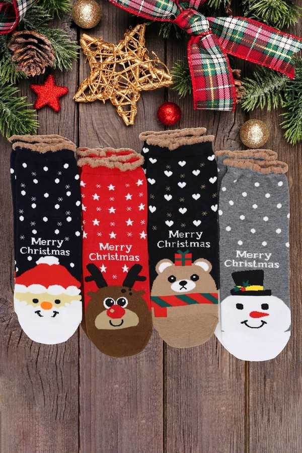 Assorted Merry Christmas Socks Set